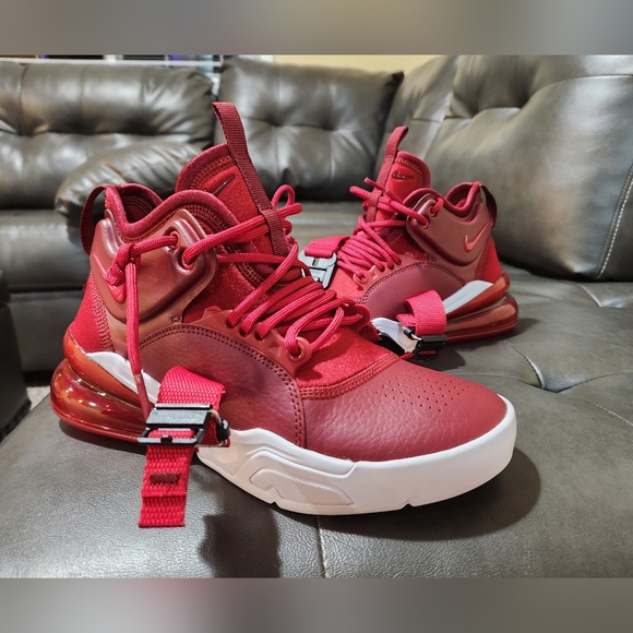 air force 270 red